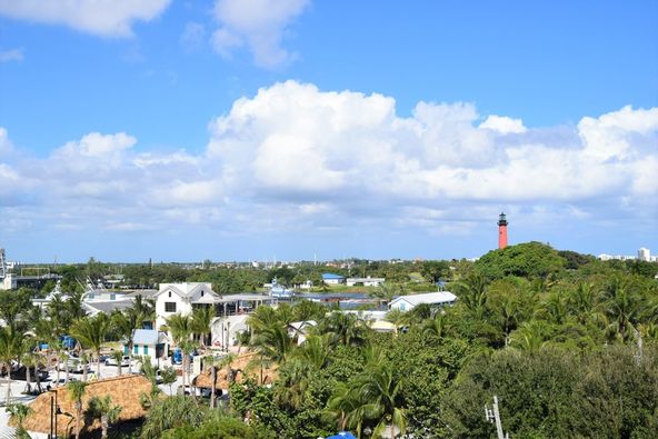 1016 Clemmons St, Jupiter, FL 33477